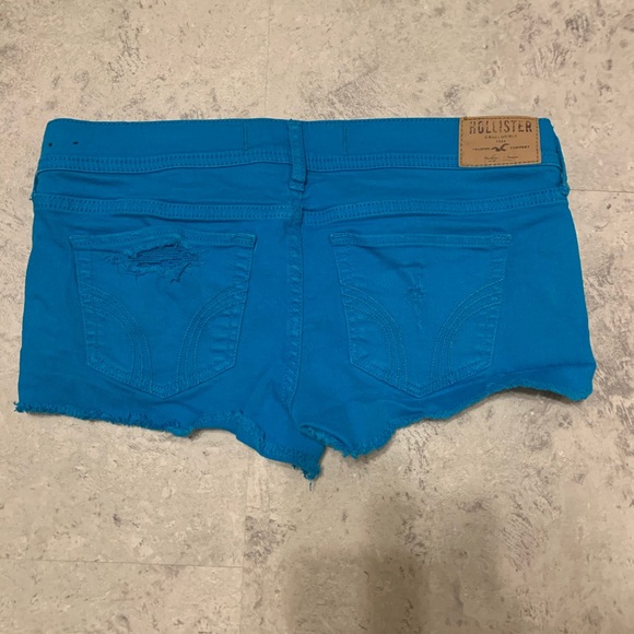 Hollister Distress Shorts - Picture 3 of 3